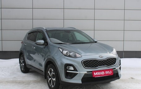 KIA Sportage IV рестайлинг, 2020 год, 2 455 000 рублей, 3 фотография
