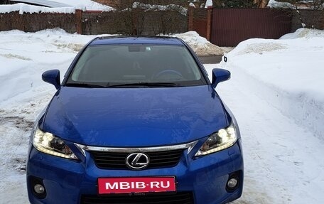 Lexus CT I рестайлинг, 2011 год, 2 000 000 рублей, 1 фотография
