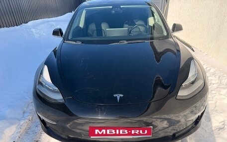 Tesla Model 3 I, 2018 год, 2 700 000 рублей, 1 фотография
