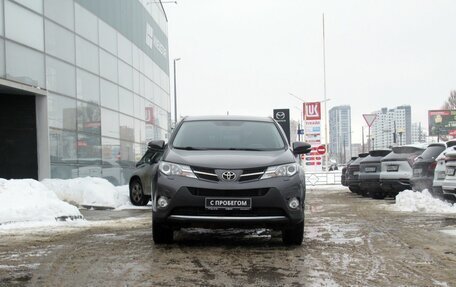 Toyota RAV4, 2013 год, 2 050 000 рублей, 2 фотография