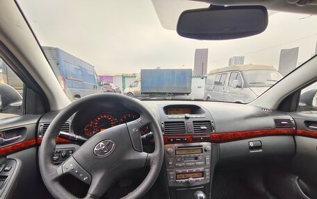 Toyota Avensis III рестайлинг, 2004 год, 500 000 рублей, 8 фотография