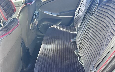 Hyundai Solaris II рестайлинг, 2013 год, 750 000 рублей, 5 фотография