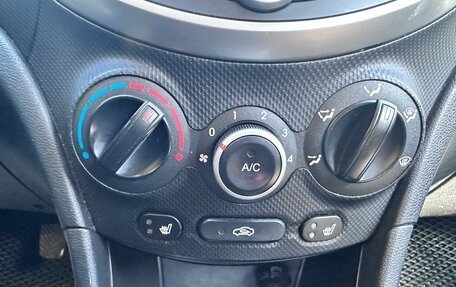 Hyundai Solaris II рестайлинг, 2013 год, 750 000 рублей, 11 фотография