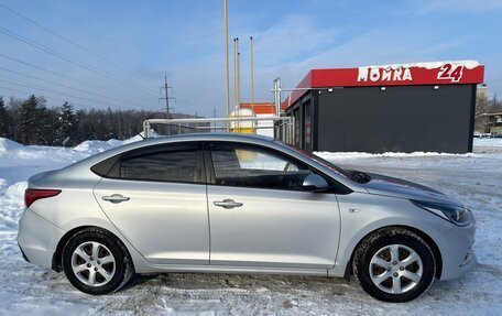 Hyundai Solaris II рестайлинг, 2017 год, 1 220 000 рублей, 6 фотография