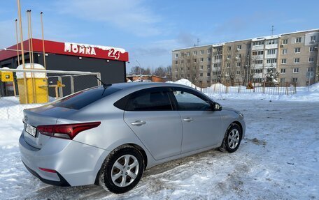 Hyundai Solaris II рестайлинг, 2017 год, 1 220 000 рублей, 7 фотография