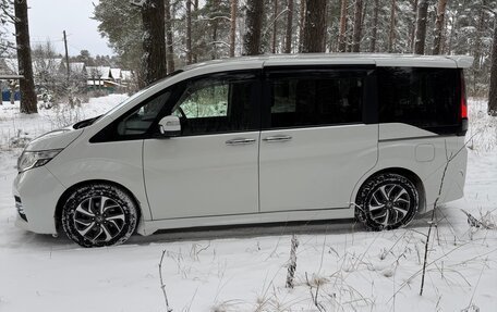 Honda Stepwgn IV, 2015 год, 1 750 000 рублей, 3 фотография