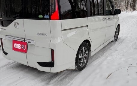 Honda Stepwgn IV, 2015 год, 1 750 000 рублей, 6 фотография