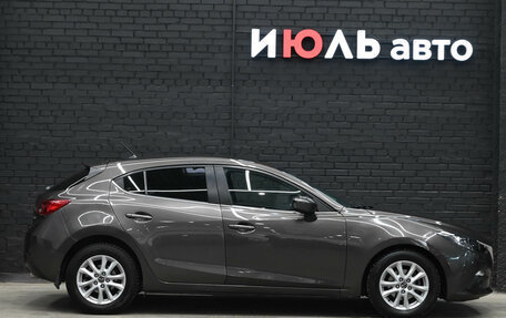 Mazda 3, 2015 год, 1 300 000 рублей, 9 фотография