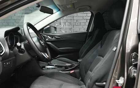 Mazda 3, 2015 год, 1 300 000 рублей, 18 фотография