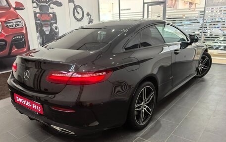 Mercedes-Benz E-Класс, 2019 год, 4 595 000 рублей, 3 фотография