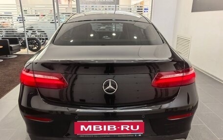 Mercedes-Benz E-Класс, 2019 год, 4 595 000 рублей, 14 фотография