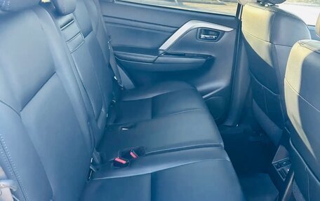 Mitsubishi Montero Sport, 2023 год, 5 500 000 рублей, 3 фотография