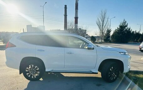 Mitsubishi Montero Sport, 2023 год, 5 500 000 рублей, 8 фотография