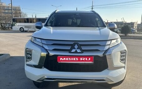 Mitsubishi Montero Sport, 2023 год, 5 500 000 рублей, 5 фотография
