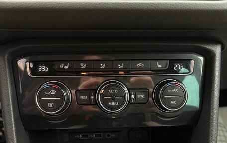 Volkswagen Tiguan II, 2019 год, 2 799 900 рублей, 15 фотография