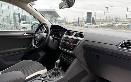 Volkswagen Tiguan II, 2019 год, 2 799 900 рублей, 6 фотография