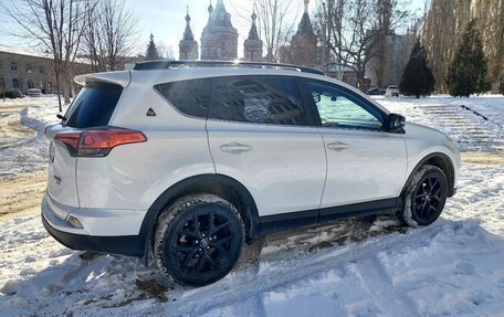 Toyota RAV4, 2019 год, 2 410 000 рублей, 3 фотография