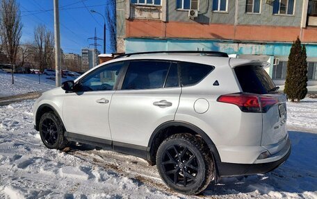 Toyota RAV4, 2019 год, 2 410 000 рублей, 5 фотография