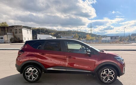 Renault Kaptur I рестайлинг, 2018 год, 1 950 000 рублей, 4 фотография