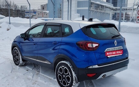 Renault Kaptur I рестайлинг, 2021 год, 1 700 000 рублей, 2 фотография