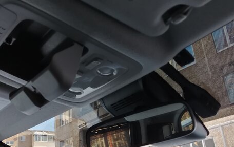 Toyota Noah III, 2016 год, 2 120 000 рублей, 14 фотография