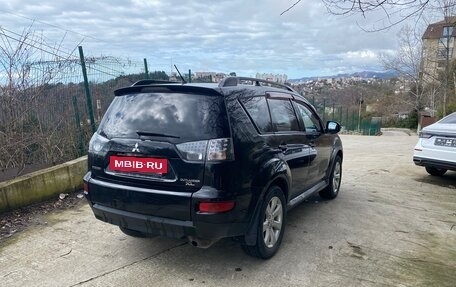 Mitsubishi Outlander III рестайлинг 3, 2012 год, 990 000 рублей, 3 фотография