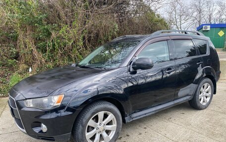 Mitsubishi Outlander III рестайлинг 3, 2012 год, 990 000 рублей, 5 фотография