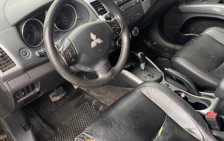 Mitsubishi Outlander III рестайлинг 3, 2012 год, 990 000 рублей, 15 фотография