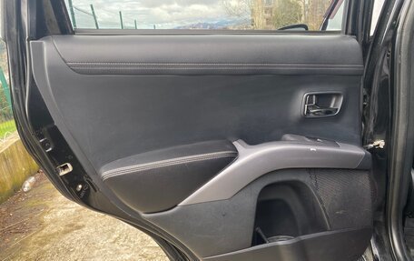 Mitsubishi Outlander III рестайлинг 3, 2012 год, 990 000 рублей, 11 фотография