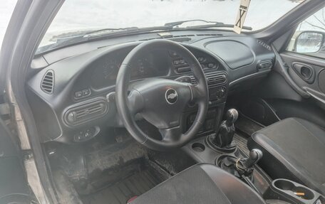 Chevrolet Niva I рестайлинг, 2010 год, 300 000 рублей, 5 фотография