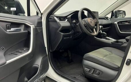 Toyota RAV4, 2025 год, 4 179 000 рублей, 14 фотография