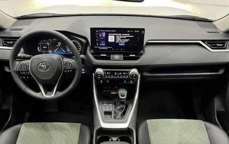 Toyota RAV4, 2025 год, 4 179 000 рублей, 9 фотография