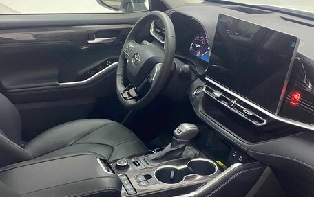 Toyota Highlander, 2025 год, 5 499 000 рублей, 10 фотография