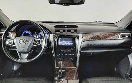 Toyota Camry, 2015 год, 2 070 000 рублей, 14 фотография