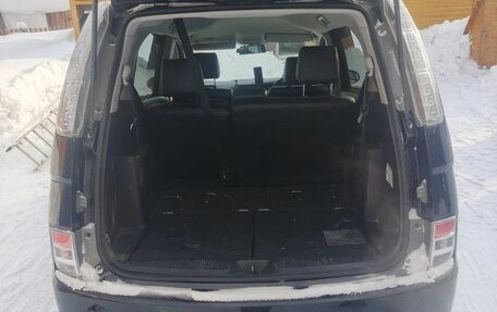 Toyota ISis I, 2013 год, 1 600 000 рублей, 10 фотография