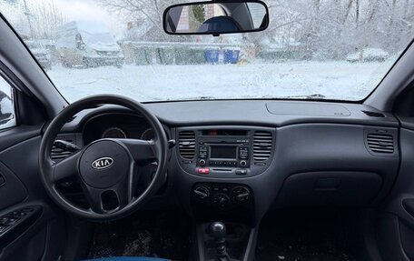 KIA Rio II, 2011 год, 600 000 рублей, 5 фотография