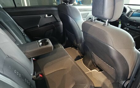 KIA Sportage III, 2011 год, 1 100 000 рублей, 8 фотография