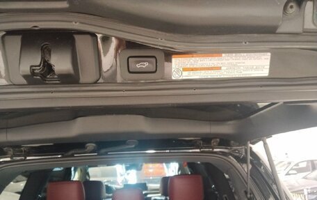 Lexus LX III, 2018 год, 7 150 000 рублей, 24 фотография