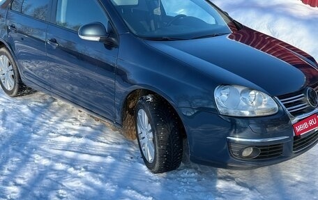 Volkswagen Jetta VI, 2010 год, 765 000 рублей, 4 фотография