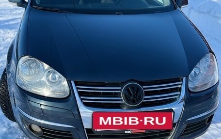 Volkswagen Jetta VI, 2010 год, 765 000 рублей, 3 фотография