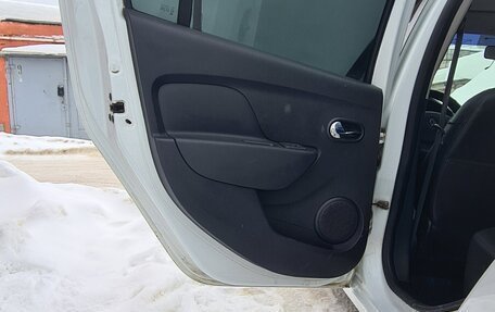 Renault Logan II, 2014 год, 610 000 рублей, 14 фотография