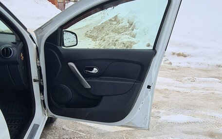 Renault Logan II, 2014 год, 610 000 рублей, 18 фотография