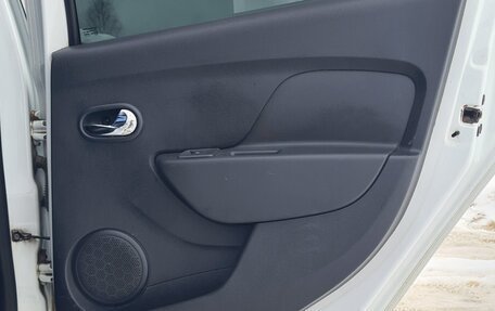 Renault Logan II, 2014 год, 610 000 рублей, 25 фотография