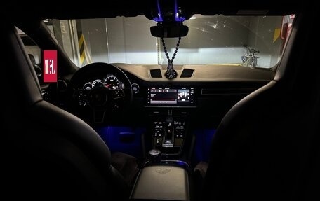 Porsche Cayenne III, 2021 год, 18 000 000 рублей, 15 фотография