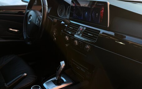 BMW 5 серия, 2008 год, 1 290 000 рублей, 24 фотография