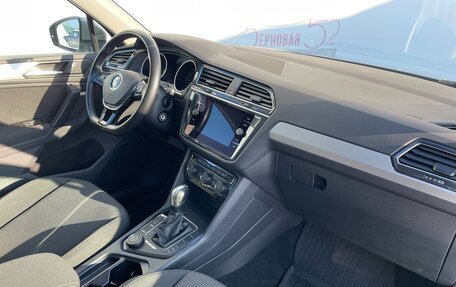 Volkswagen Tiguan II, 2020 год, 2 550 000 рублей, 5 фотография