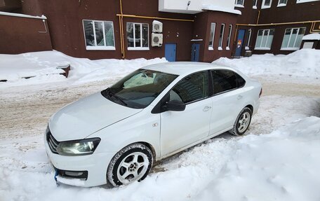 Volkswagen Polo VI (EU Market), 2015 год, 720 000 рублей, 2 фотография
