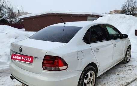 Volkswagen Polo VI (EU Market), 2015 год, 720 000 рублей, 5 фотография