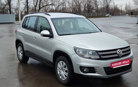 Volkswagen Tiguan I, 2011 год, 900 000 рублей, 3 фотография