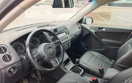 Volkswagen Tiguan I, 2011 год, 900 000 рублей, 16 фотография